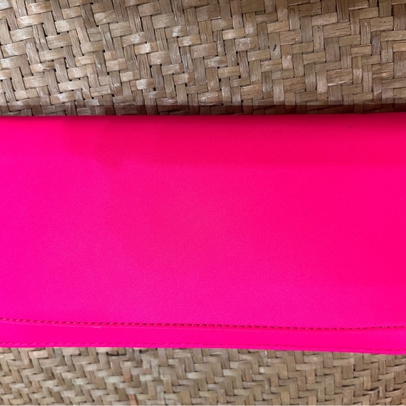 Kate Spade zippered Wallet - Picture 2 of 3